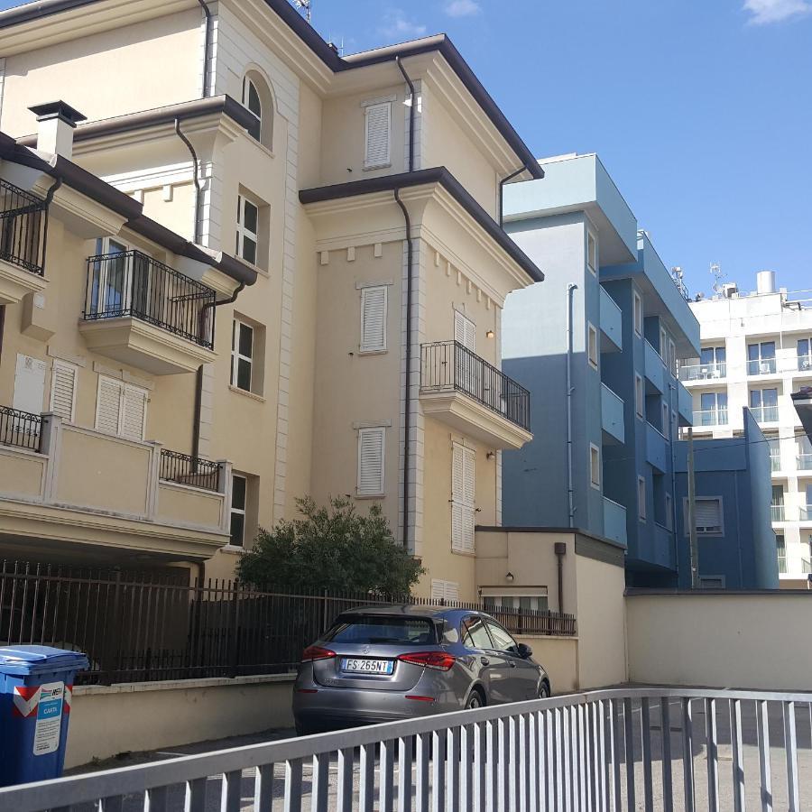 Residence Ducale Rimini Luaran gambar