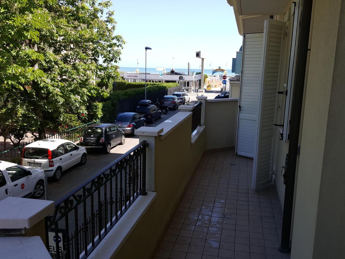 Residence Ducale Rimini Luaran gambar