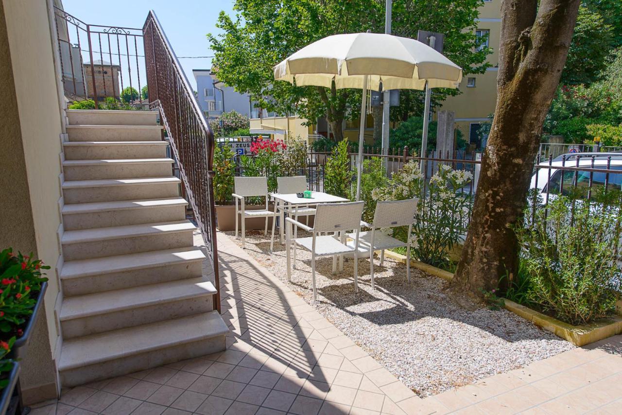 Residence Ducale Rimini Luaran gambar