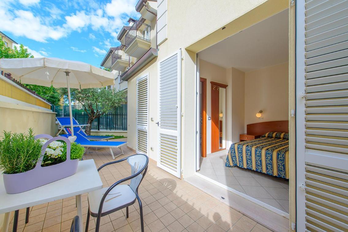 Residence Ducale Rimini Luaran gambar