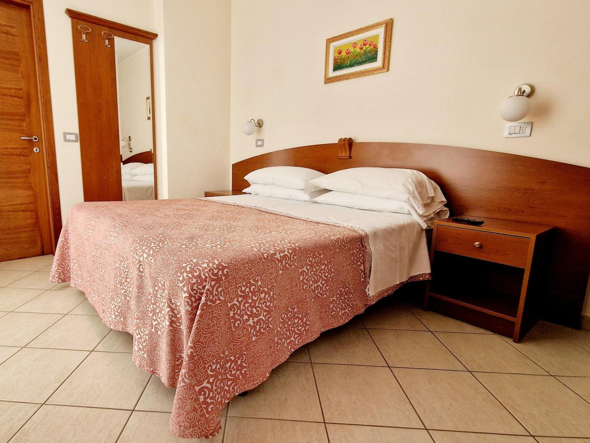 Residence Ducale Rimini Luaran gambar