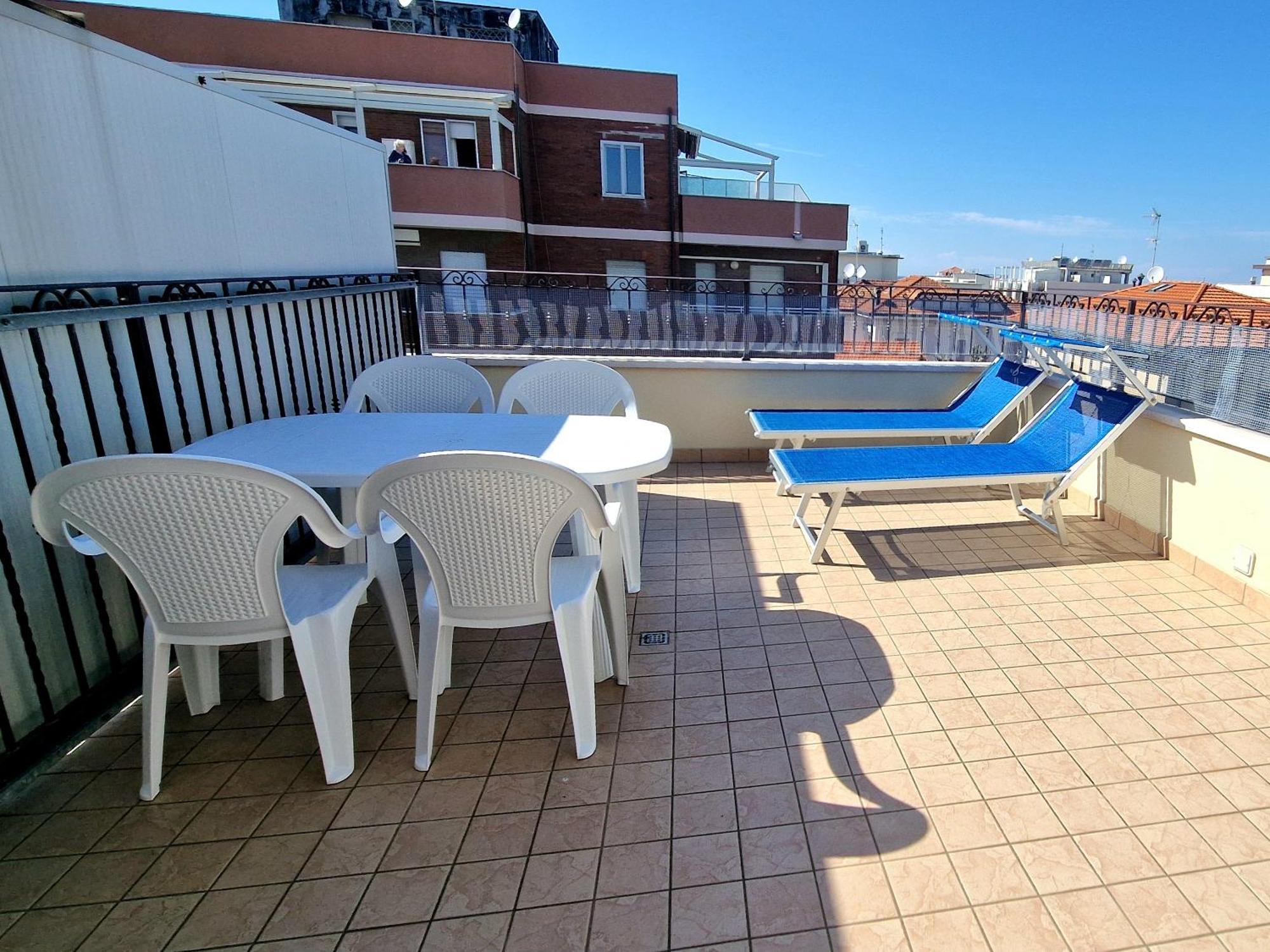 Residence Ducale Rimini Luaran gambar