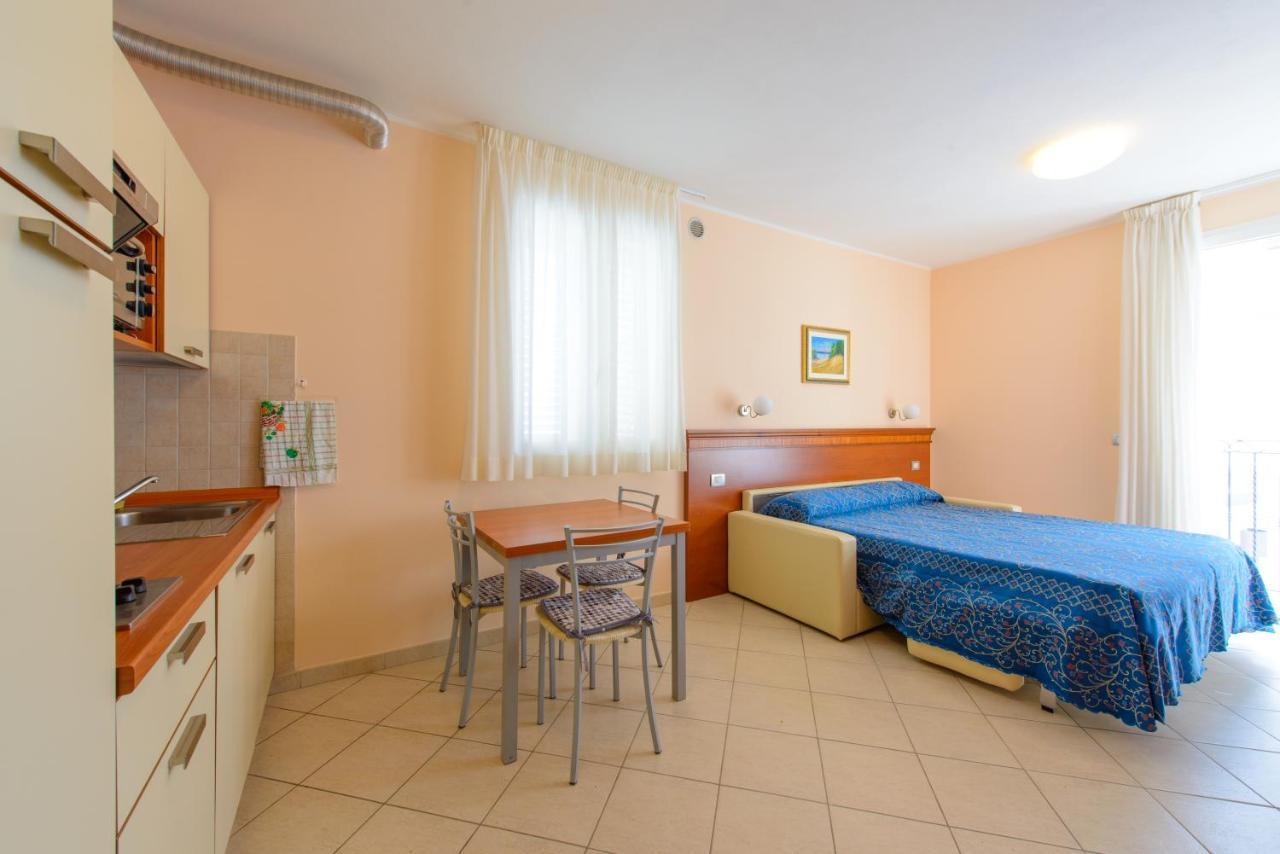 Residence Ducale Rimini Luaran gambar