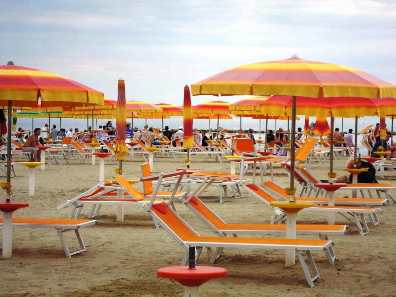 Residence Ducale Rimini Luaran gambar