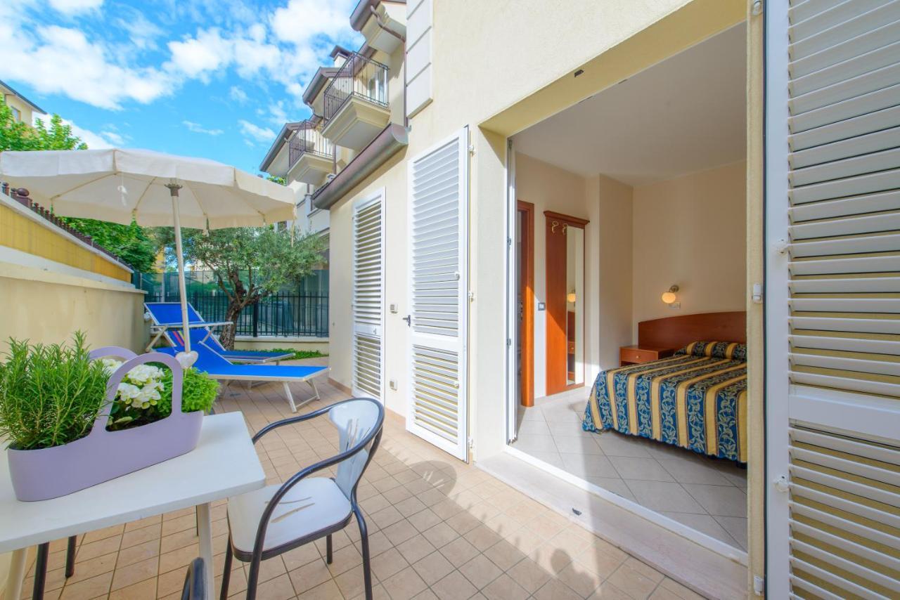 Residence Ducale Rimini Luaran gambar